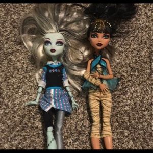 Monster high dolls